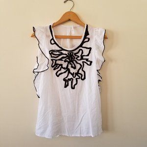 White Diamonds Blouse White with Black Designs Size Small